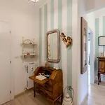 Joivy Stylish Flat With Balcony Near Castle * 拉帕洛
