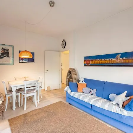 Joivy Stylish Flat With Balcony Near Castle Lejlighed *