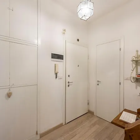 公寓 Joivy Stylish Flat With Balcony Near Castle *