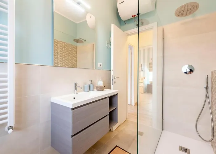 Lejlighed Joivy Stylish Flat With Balcony Near Castle *